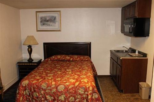 Golden Wheat Budget Host Inn Junction City Bagian luar foto